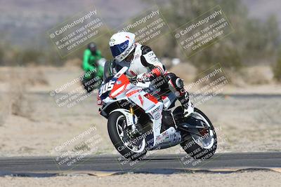 media/Nov-01-2025-CVMA (Sat) [[fc0f7531b8]]/Race 7-Formula Twins-Formula 40 UL/